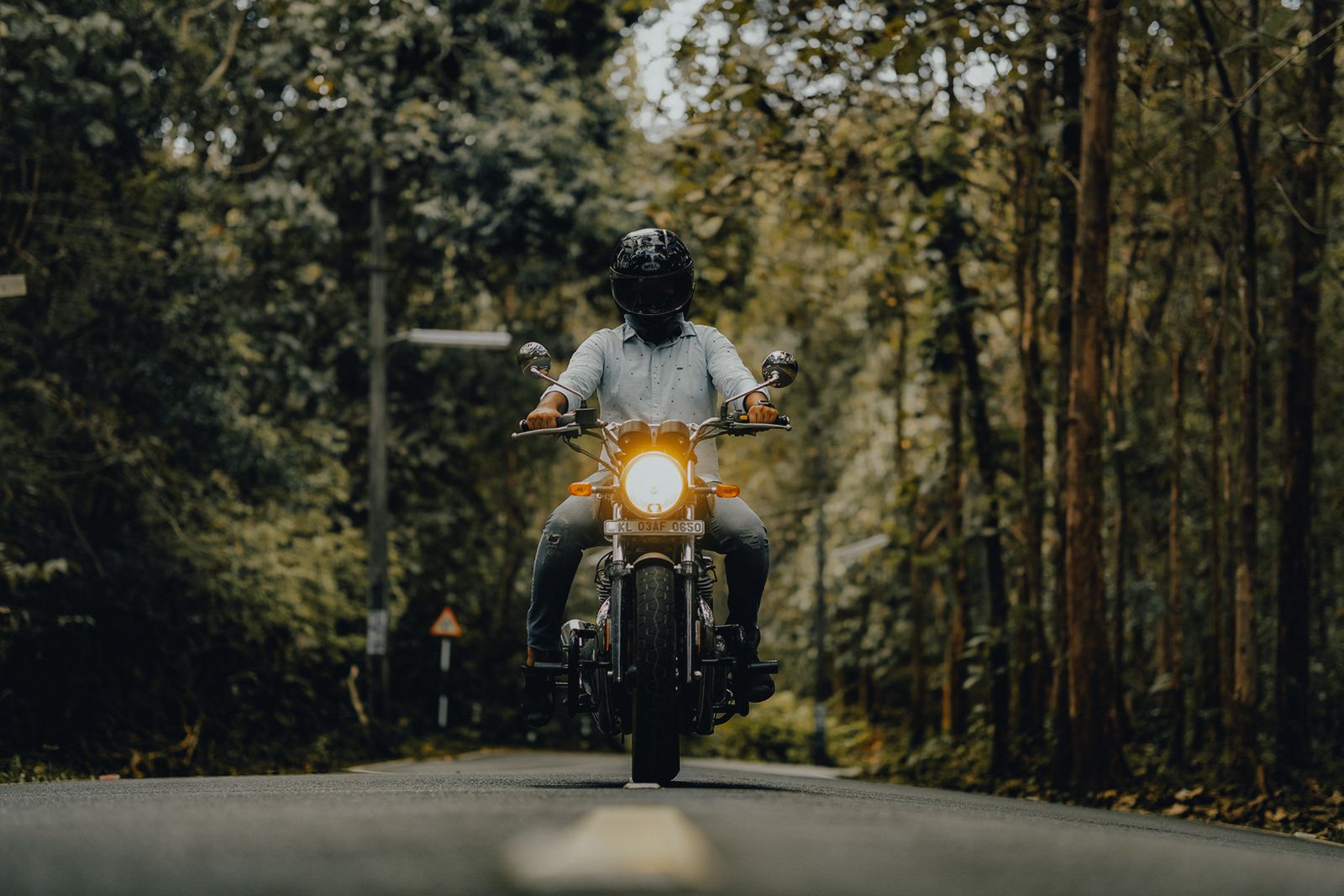 Beneficios del alquiler de motos si viajas solo